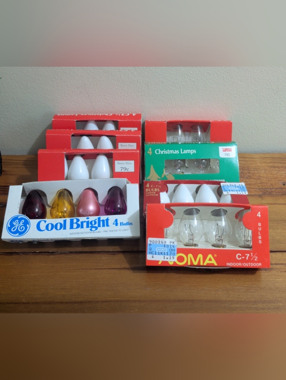 C-7  1/2  120V INDOOR OUTDOOR Christmas BULBS Noma and GE